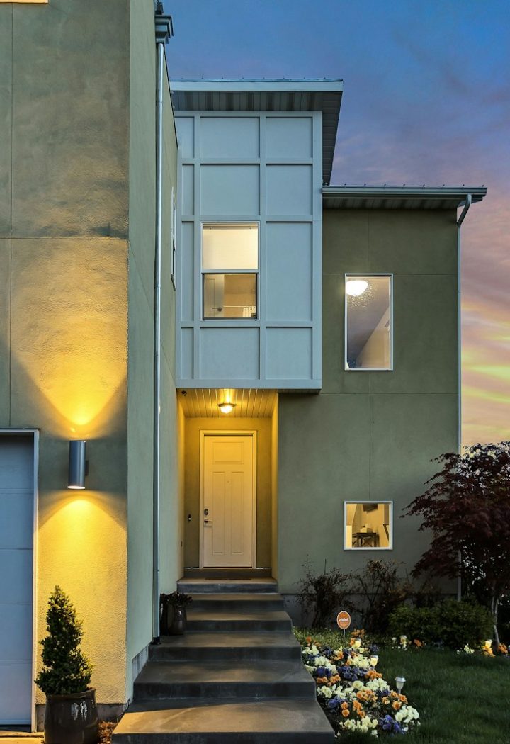 outdoor lamps turned on